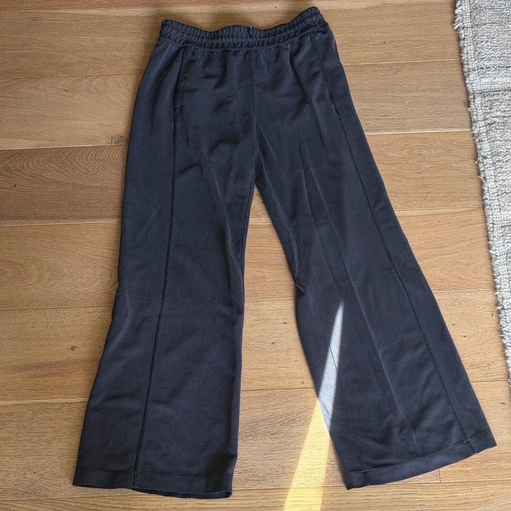 lululemon ribbed soft stream wide leg pant